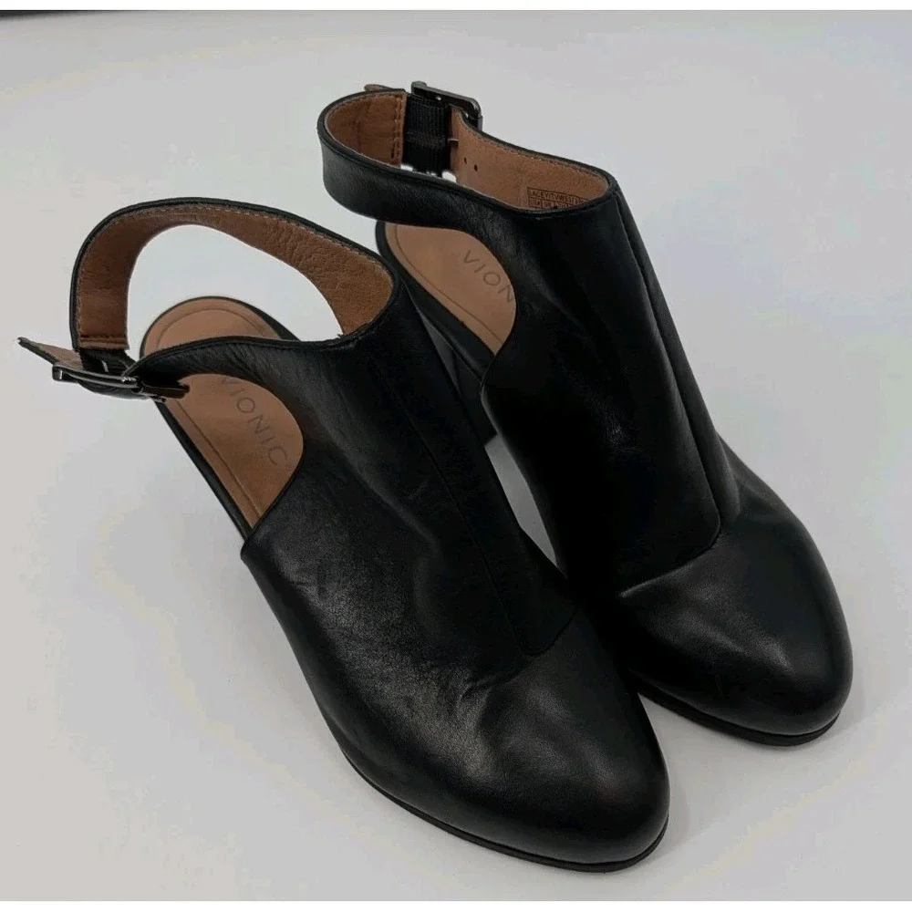 Vionic Black Leather Block Heels Bootie Size 8 Buckled Strap Open Heel Classic